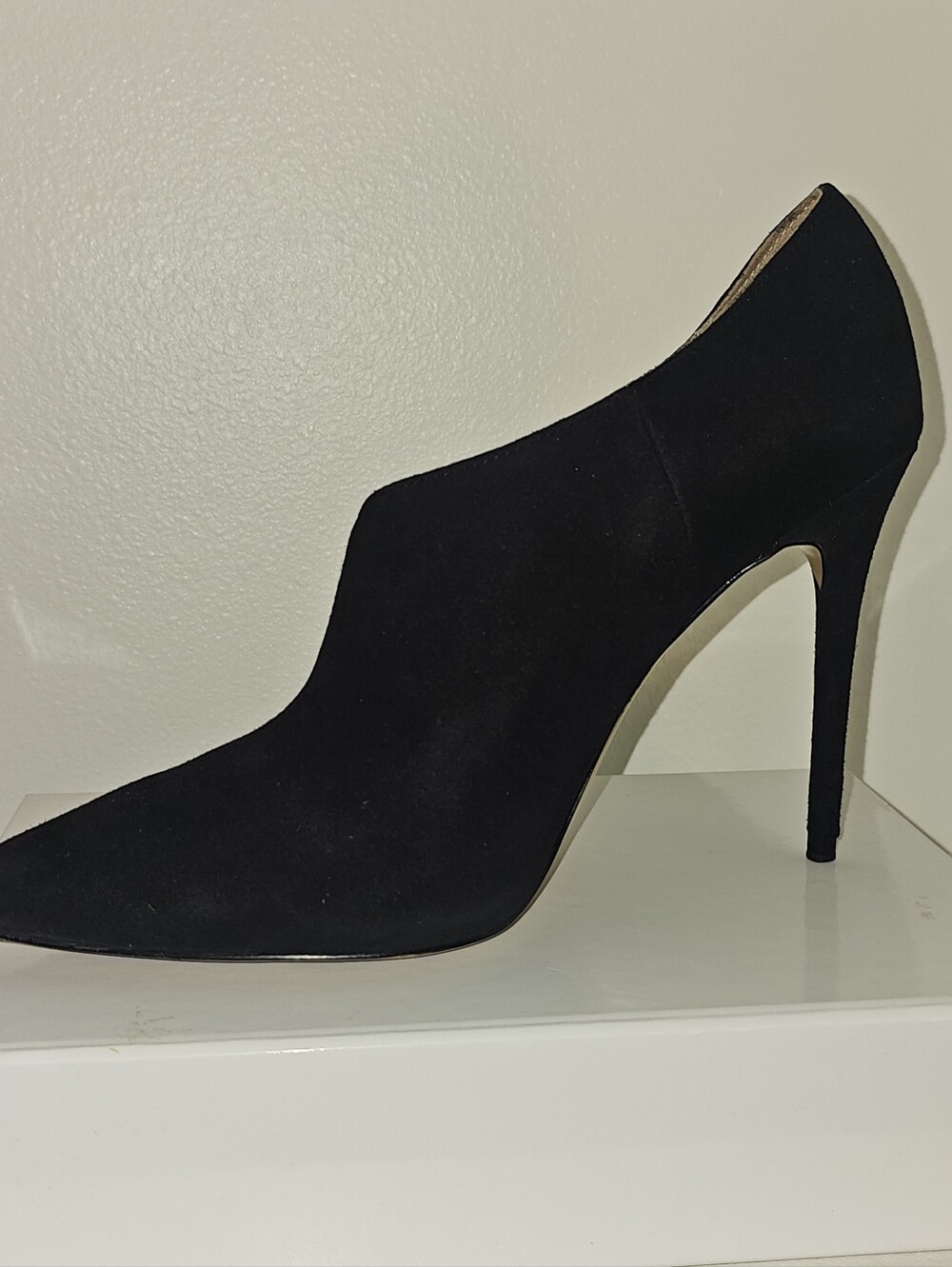 Zara Asymmetrical BlackSuede Pointed-Toe Stiletto Heel - Picture 5 of 10